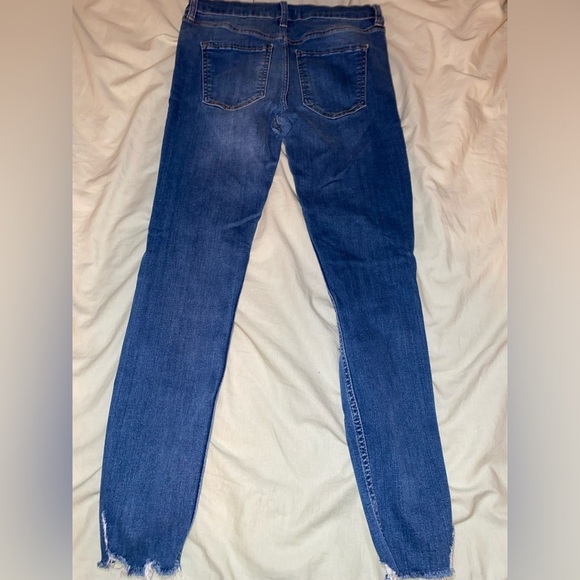 Free People - Shark Bite Raw-Hem Ripped Crop Skinny Jeans in Blue - Picture 15 of 15
